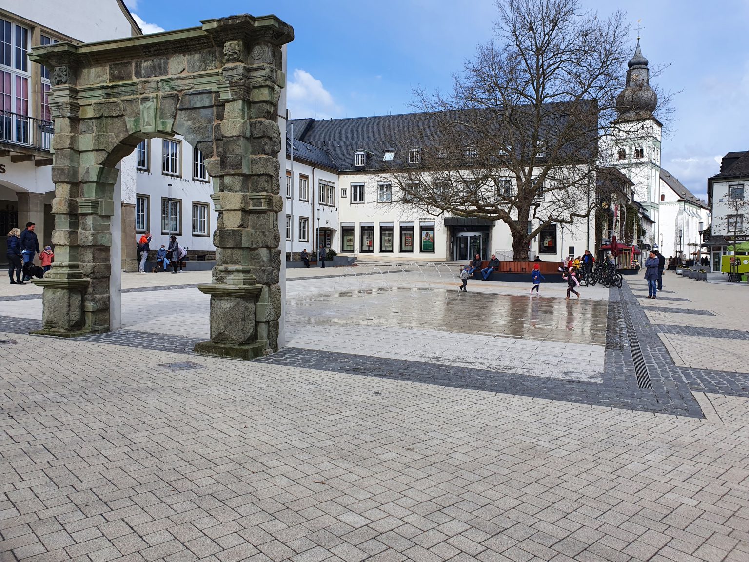 Kloster und Rathausplatz in Attendorn offiziell freigegeben